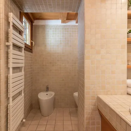 アパート Ponte Pietra No 5 Sulla Romantica Scalinata *