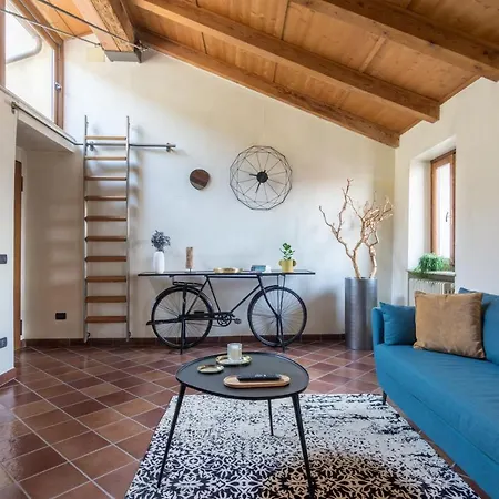 アパート Ponte Pietra No 5 Sulla Romantica Scalinata *