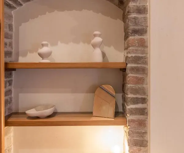 Ponte Pietra No 5 Sulla Romantica Scalinata Lägenhet *