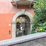 Ponte Pietra No 5 Sulla Romantica Scalinata Apartamento *